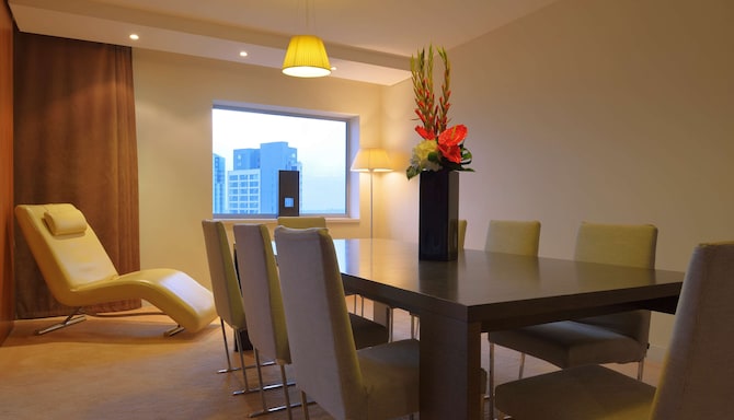 Radisson Blu Hotel, Liverpool - River Suite