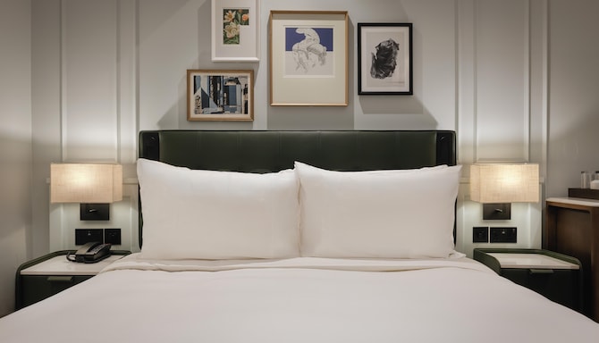 Radisson Blu Hotel, London Bloomsbury - Superior King Room