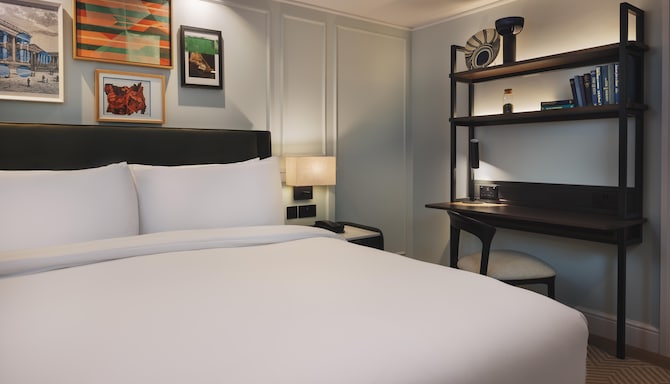 Radisson Blu Hotel, London Bloomsbury - Premium King Room