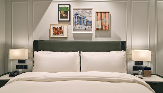 Radisson Blu Hotel, London Bloomsbury - Superior King Room