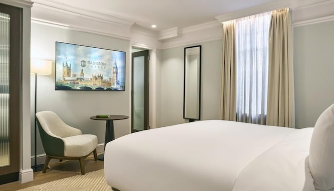 Radisson Blu Hotel, London Bloomsbury - Premium King Room