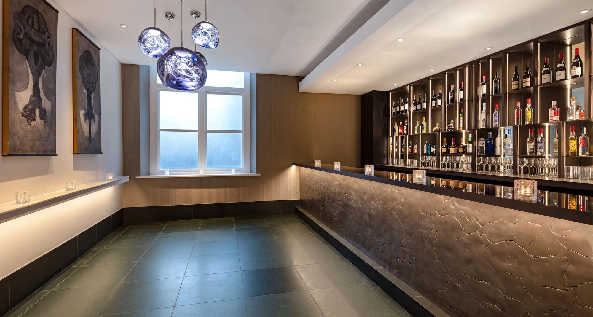 Radisson Blu Hotel, London Bloomsbury - Folio Suite bar