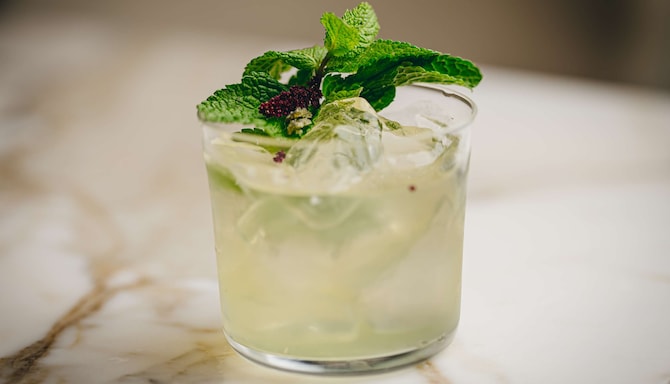 Radisson Blu Edwardian Bloomsbury Street Hotel, London - Bloomsbury Street Kitchen - Cocktail