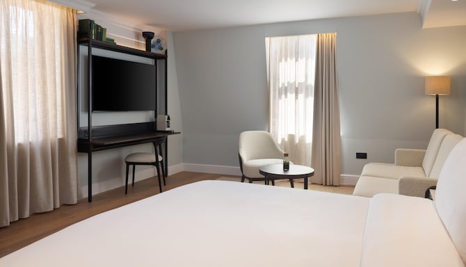 Radisson Blu Hotel, London Bloomsbury - Studio Suite