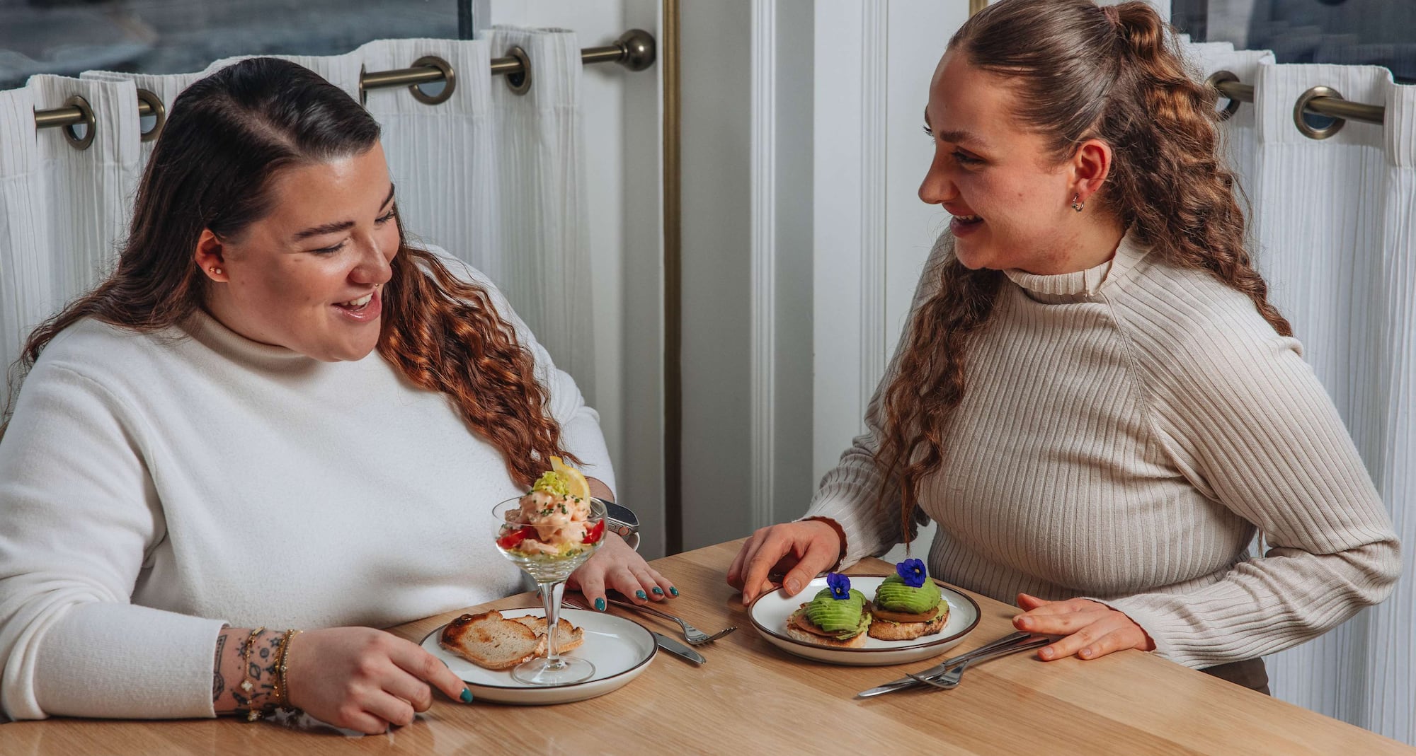 Radisson Blu Hotel, London Bond Street - Bond St. Lounge - Dining