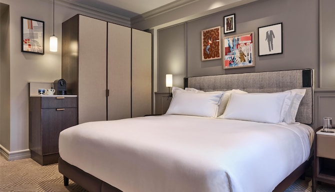 Radisson Blu Hotel, London Bond Street - Superior Room