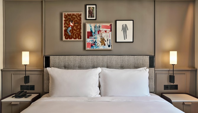 Radisson Blu Hotel, London Bond Street - Superior Room