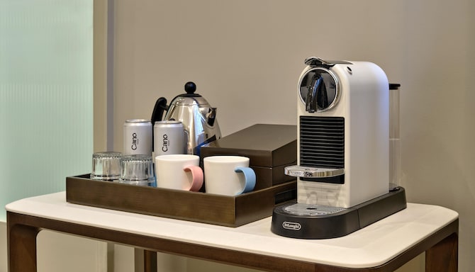 Radisson Blu Hotel, London Bond Street - Cozy Double Room Amenities