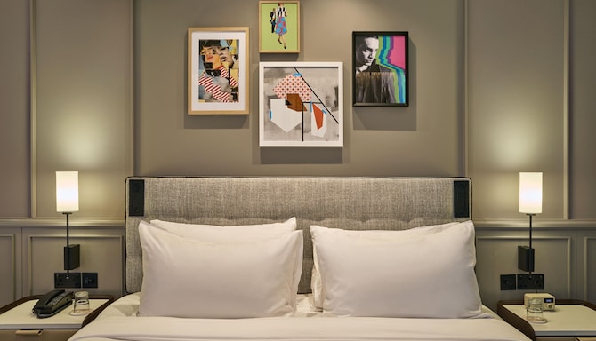 Radisson Blu Hotel, London Bond Street - Family Room