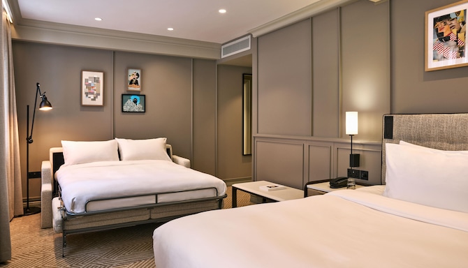 Radisson Blu Hotel, London Bond Street - Family Room - Sofa Bed