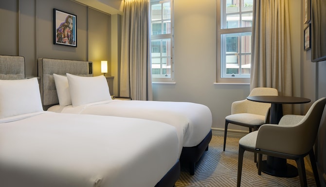 Radisson Blu Hotel, London Bond Street - Standard Twin Room