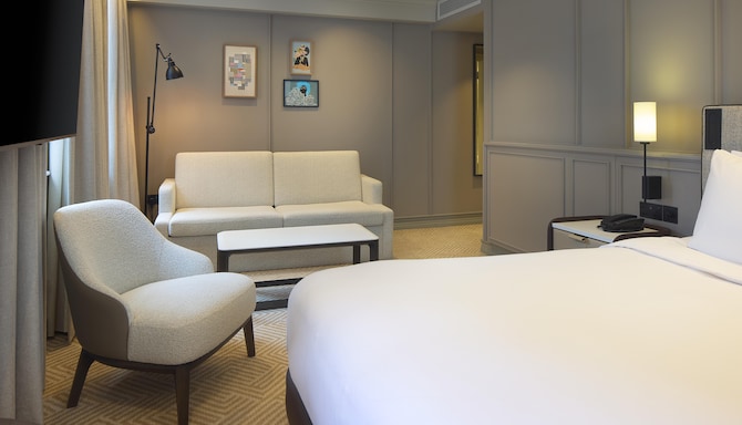 Radisson Blu Hotel, London Bond Street - Family Room
