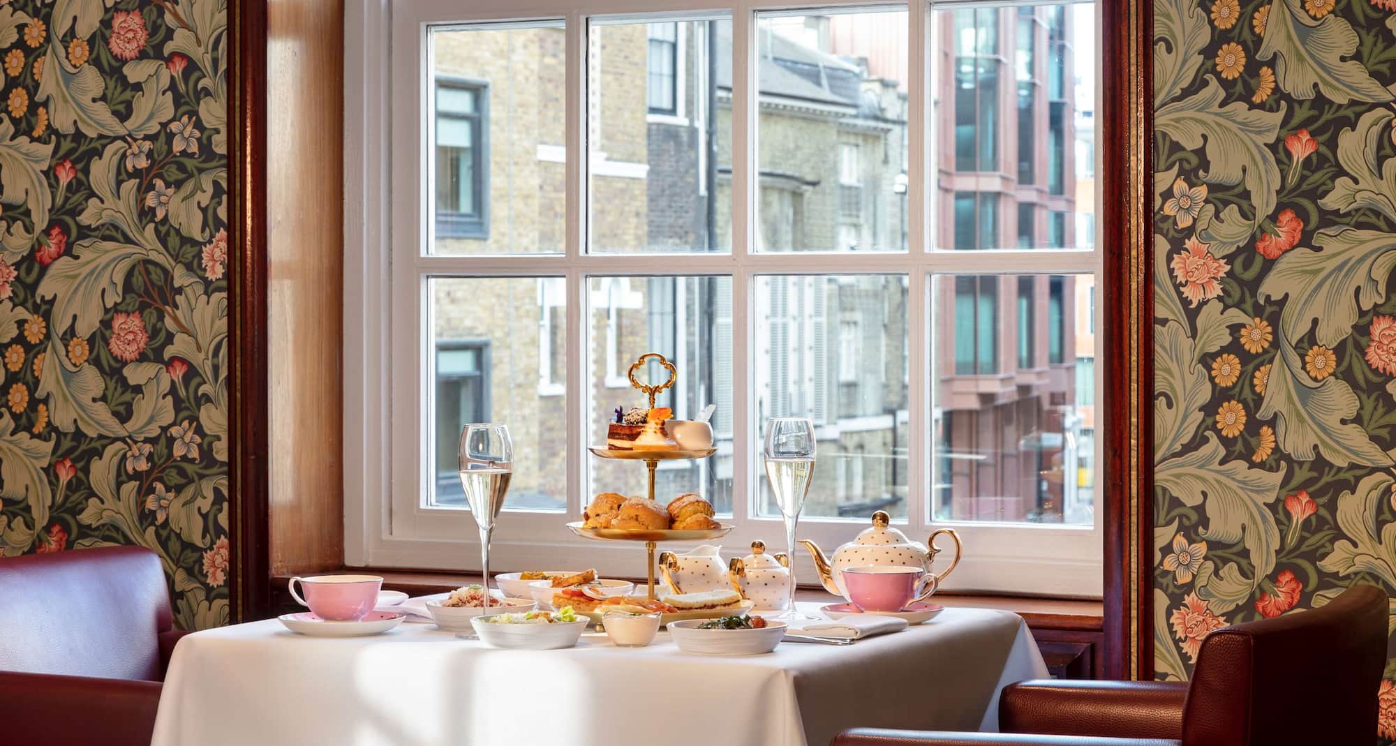 Radisson Blu Hotel, London Bond Street - Bond St. Tea Rooms