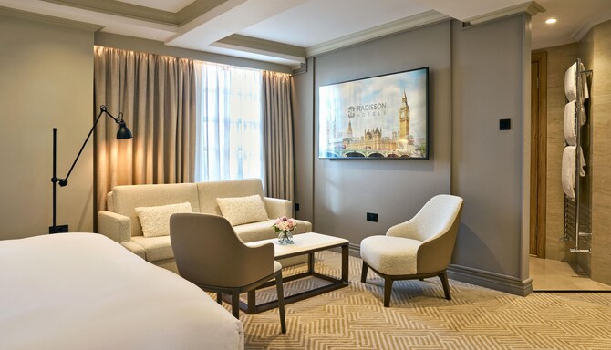 Radisson Blu Hotel, London Bond Street - Studio Suite