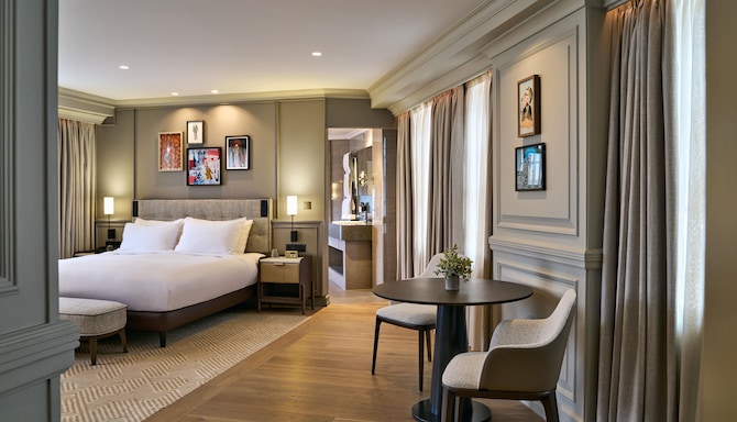 Radisson Blu Hotel, London Bond Street - Studio Suite