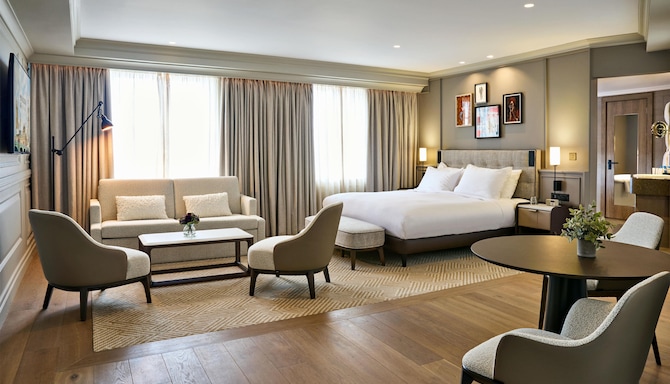 Radisson Blu Hotel, London Bond Street - Studio Suite