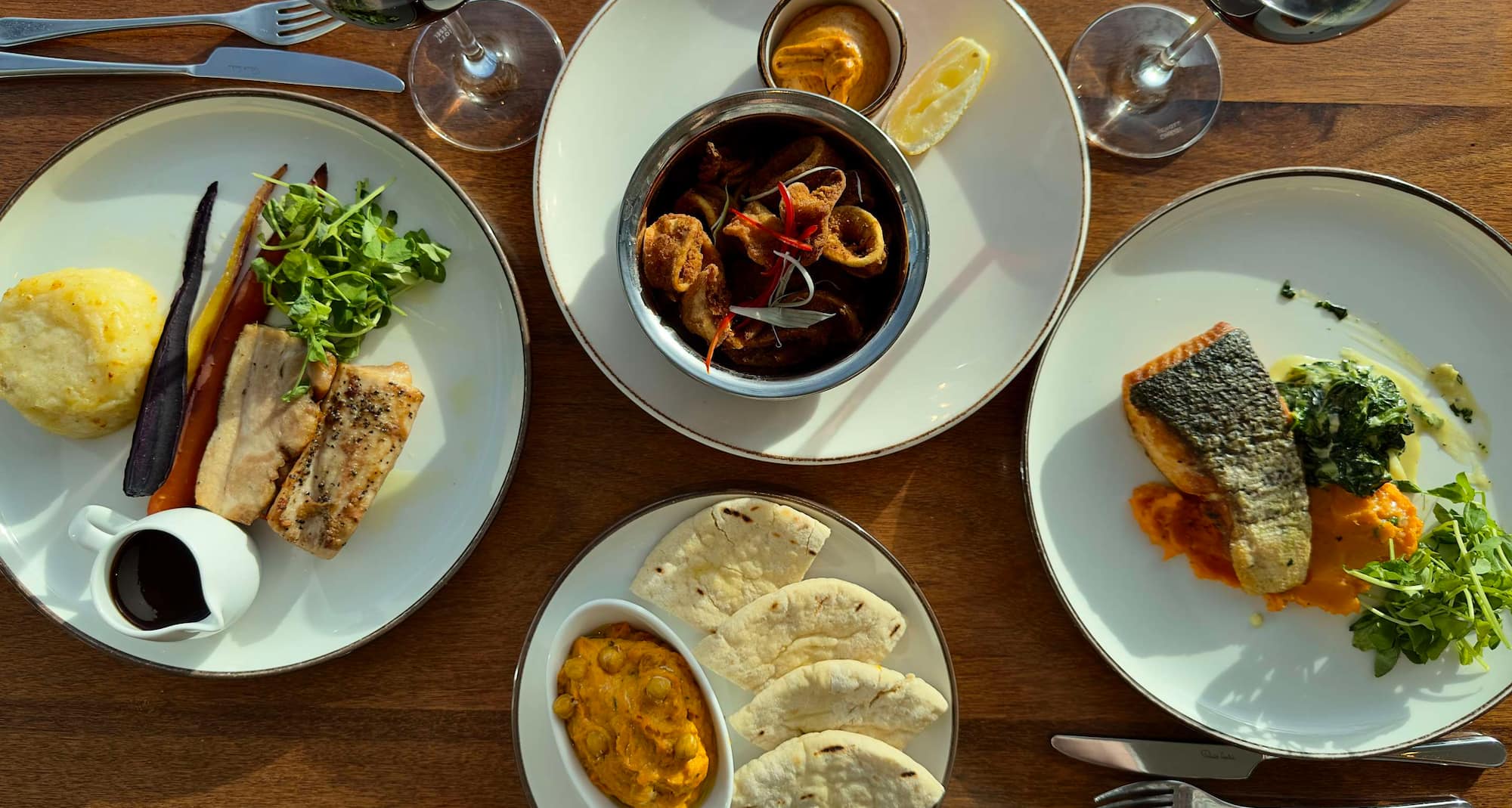 Radisson Blu Hotel, London Canary Wharf East - Scoff and Banter - Starters and Mains