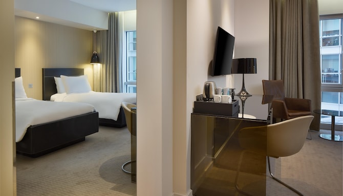Radisson Blu Hotel, London Canary Wharf East - Superior Twin Room