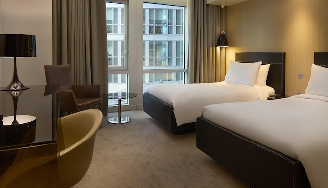 Radisson Blu Hotel, London Canary Wharf East - Superior Twin Room