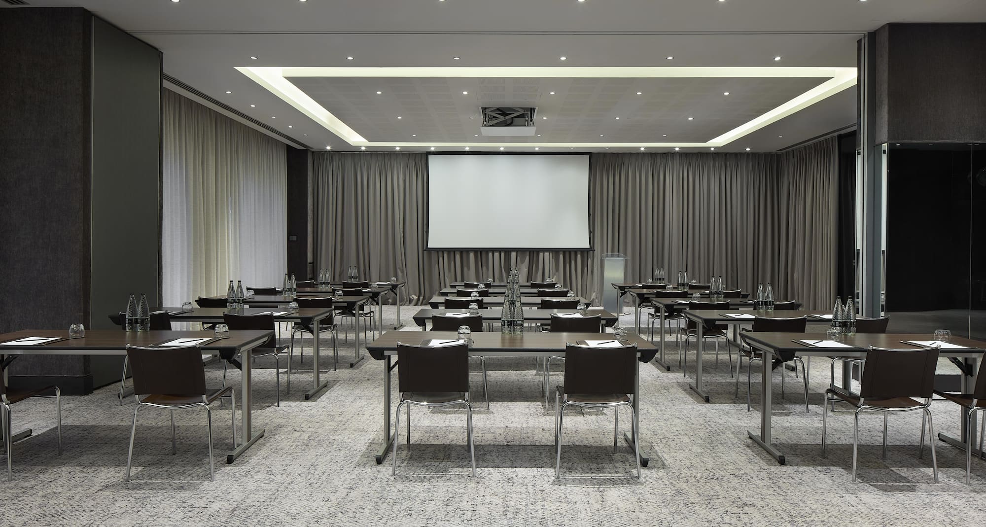 Radisson Blu Hotel, London Canary Wharf East - Ontario Room