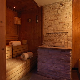 Radisson Blu Edwardian New Providence Wharf Hotel, London - East River Spa