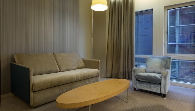 Radisson Blu Hotel, London Canary Wharf East - One Bedroom Suite