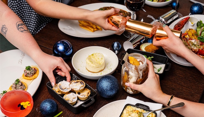 Radisson Blu Hotel, London Euston Square - Steak and Lobster Christmas