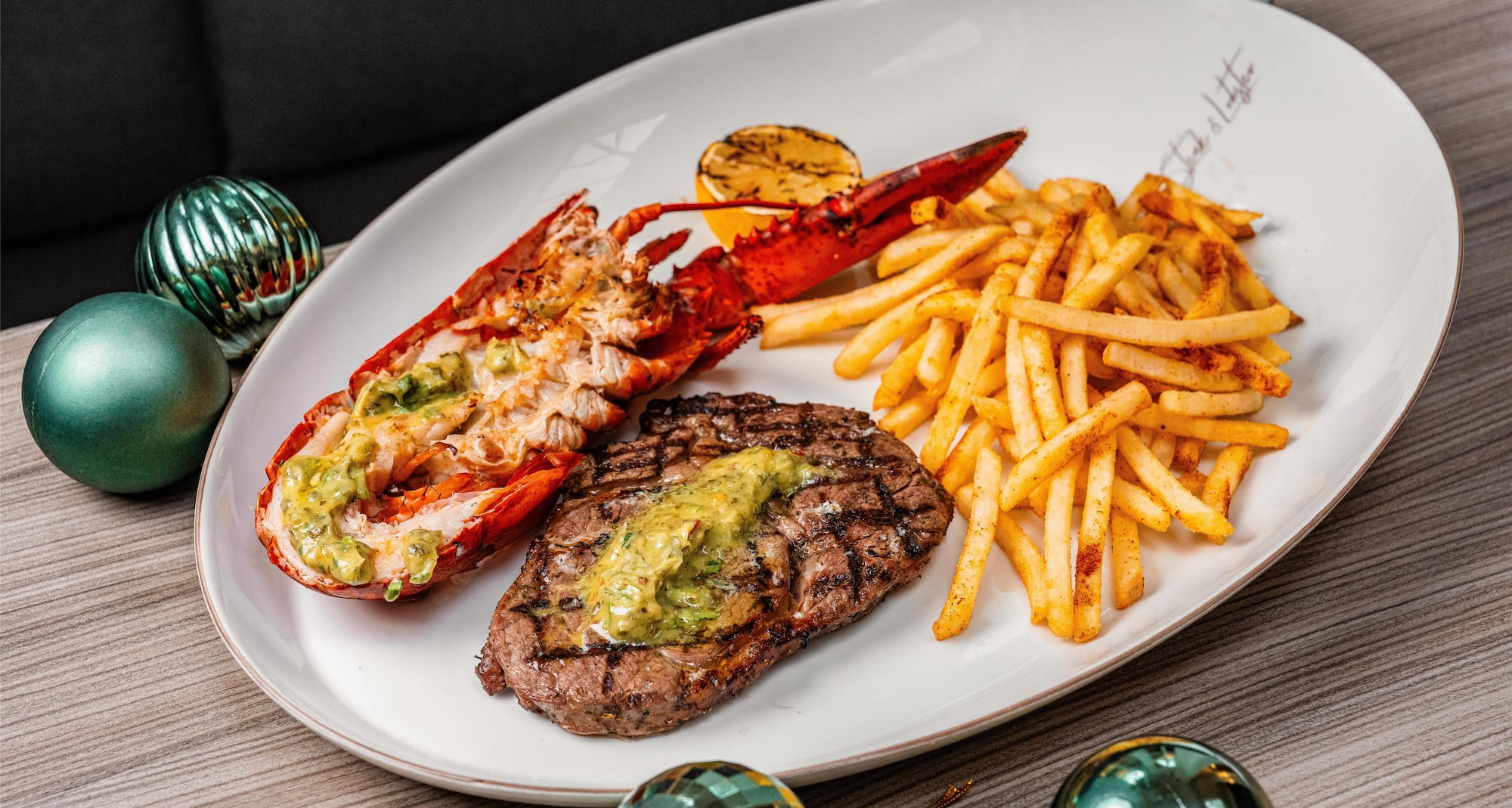 Radisson Blu Hotel, London Euston Square - Surf and Turf Christmas