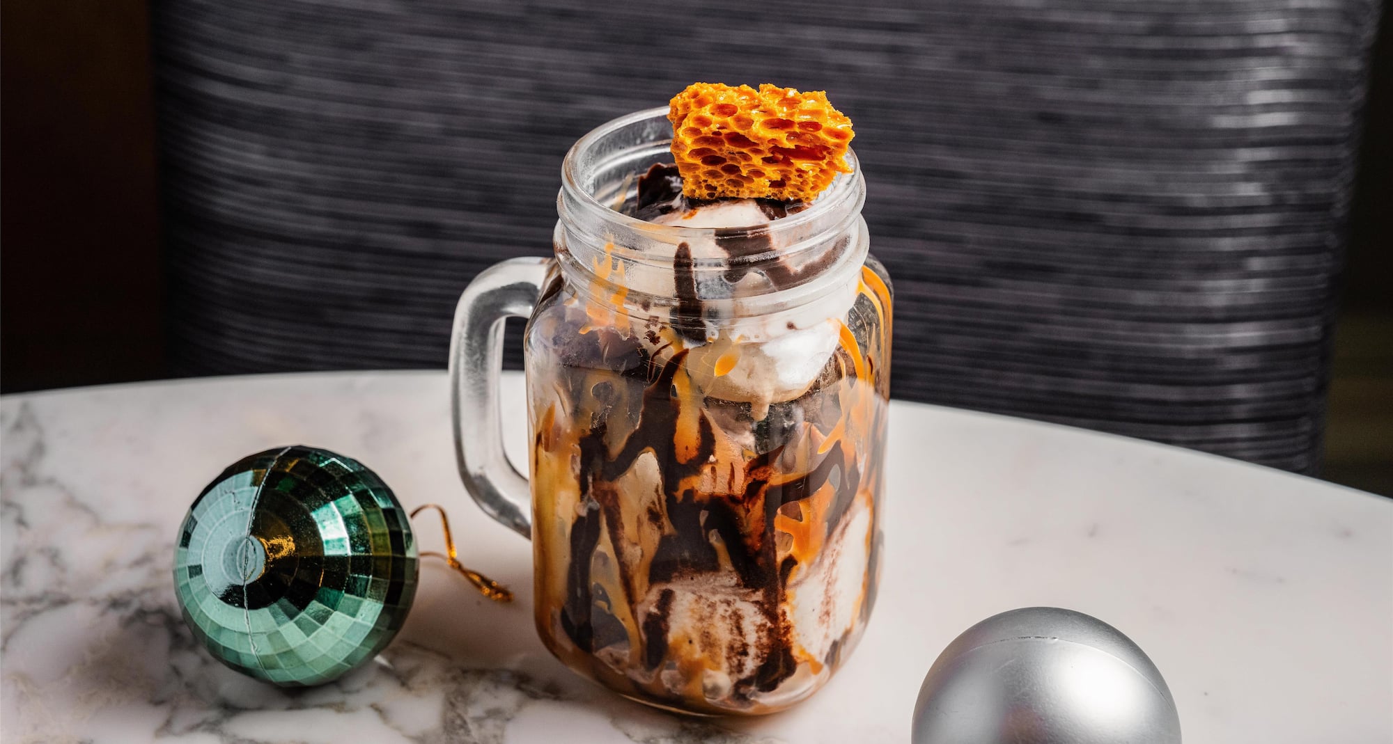 Radisson Blu Hotel, London Euston Square - The Mason Jar Christmas