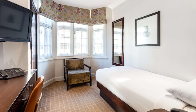 Radisson Blu Edwardian Grafton Hotel, London - Individual Room