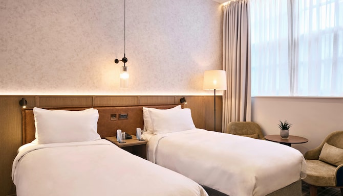 Radisson Blu Hotel, London Euston Square - Standard Twin Room