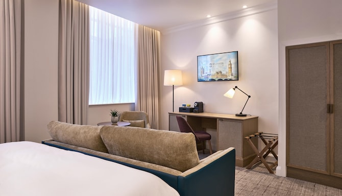 Radisson Blu Hotel, London Euston Square - Family Room