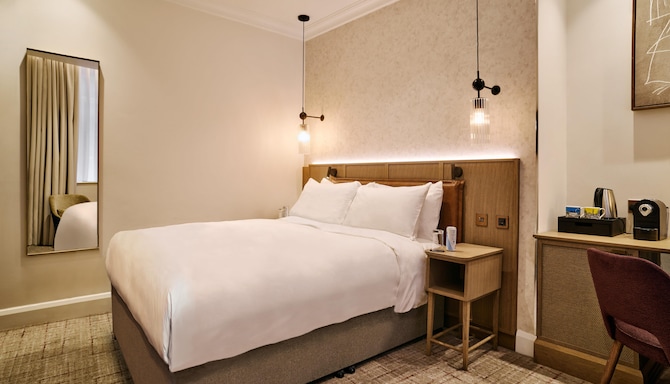 Radisson Blu Hotel, London Euston Square - Standard Double Room