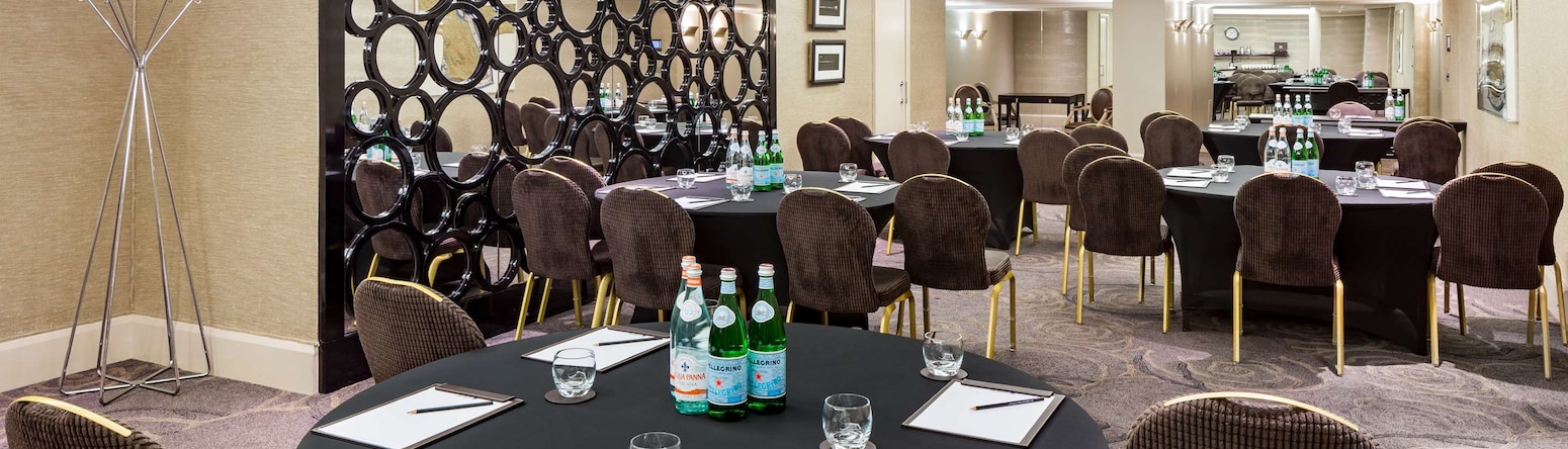 Radisson Blu Edwardian Grafton Hotel, London - Sala para reuniones - Suite Grafton