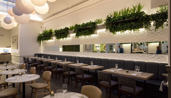 Radisson Blu Hotel, London Euston Square - Steak and Lobster Warren Street