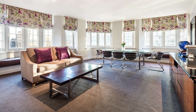 Radisson Blu Hotel, London Euston Square - Suite