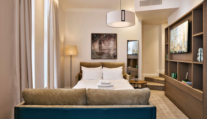 Radisson Blu Hotel, London Euston Square - Junior Suite