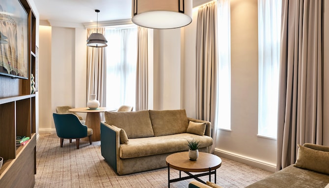 Radisson Blu Hotel, London Euston Square - Junior Suite