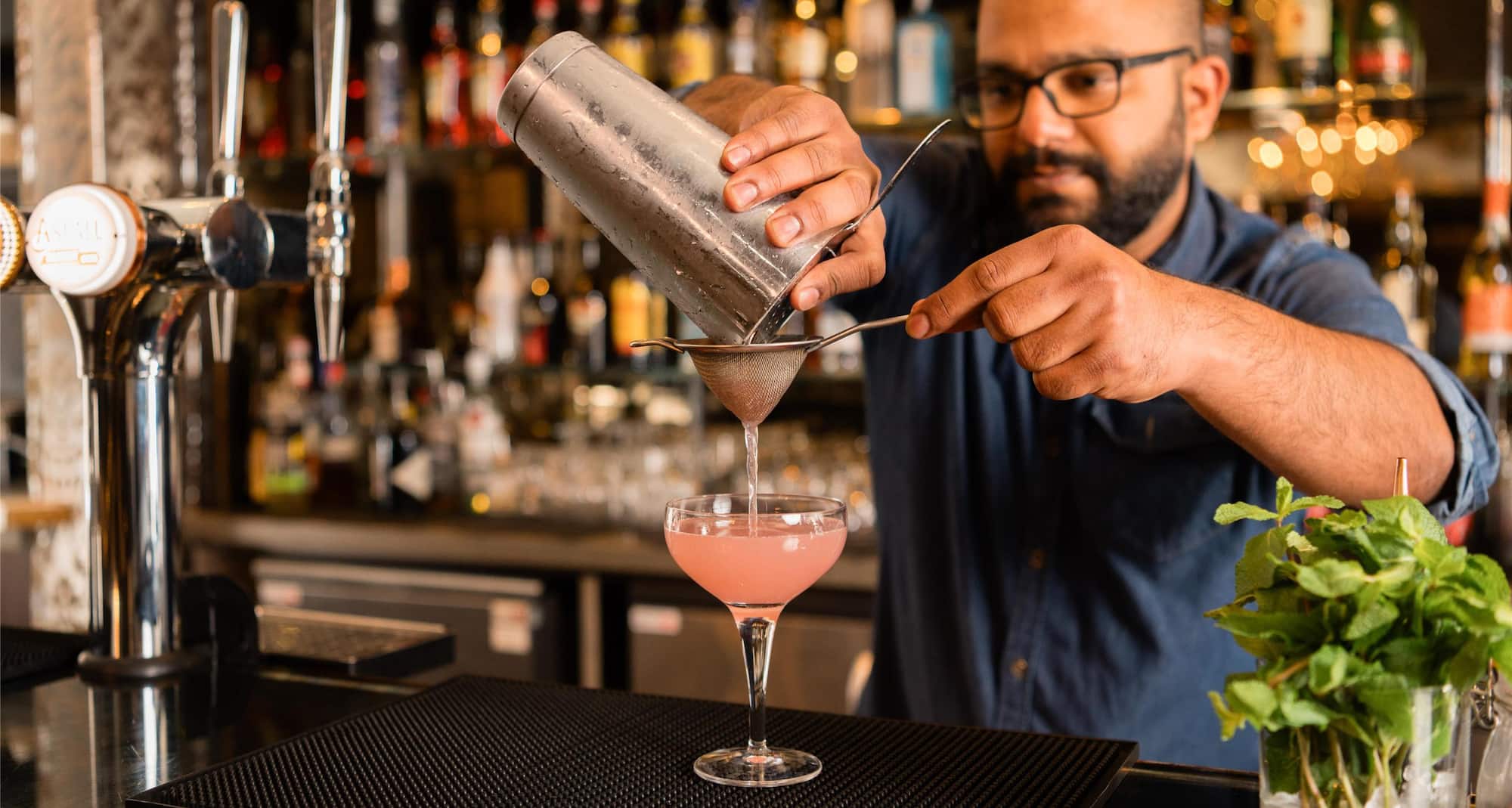 Radisson Blu Hotel, London Heathrow - Bar Cocktails