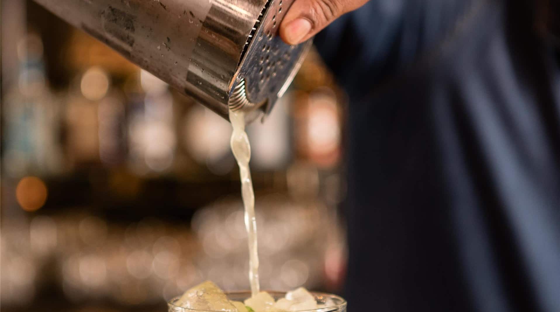 Radisson Blu Hotel, London Heathrow - Bar Cocktails