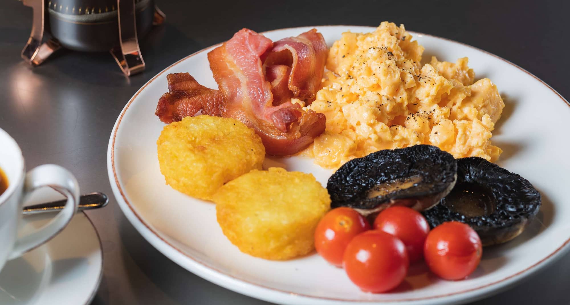 Radisson Blu Hotel, London Heathrow - Breakfast