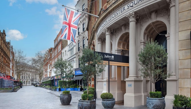 Radisson Blu Hotel, London Leicester Square - Exterior