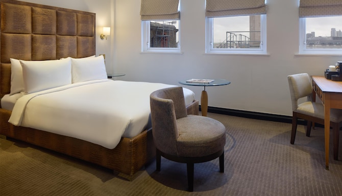Radisson Blu Hotel, London Leicester Square - Superior King Room