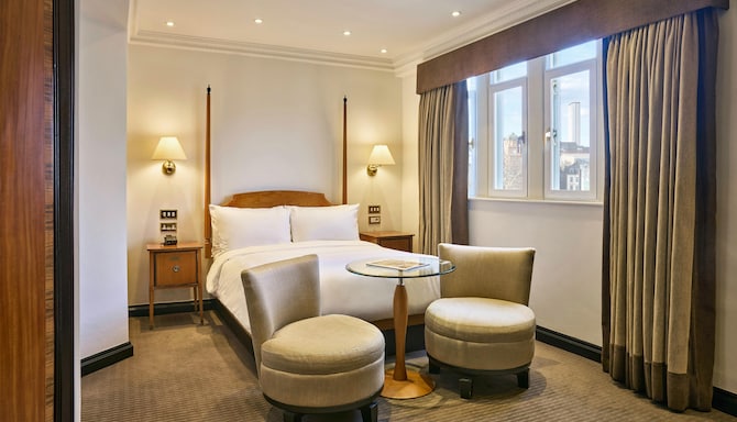 Radisson Blu Hotel, London Leicester Square - Superior Double Room