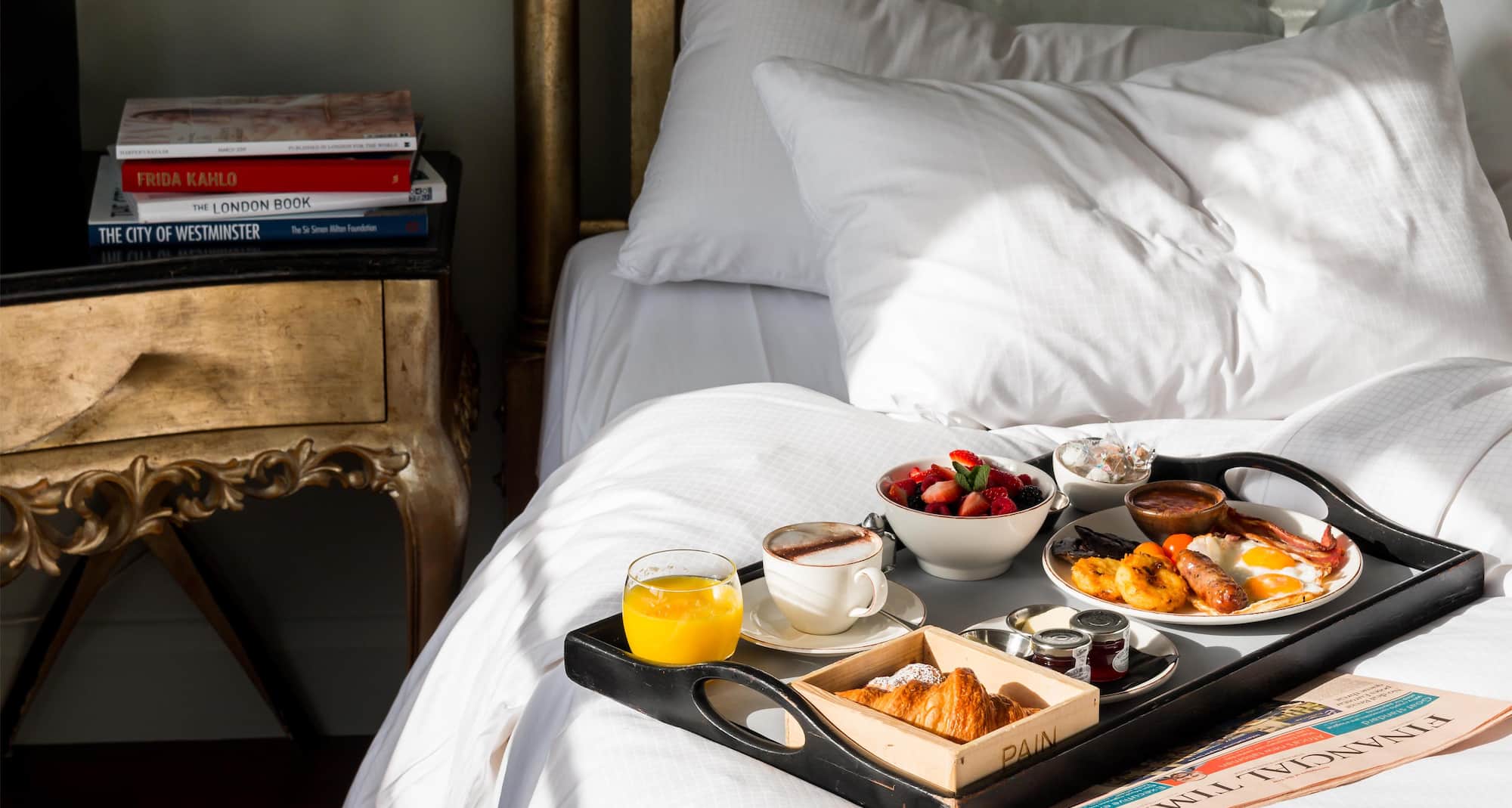 Radisson Blu Hotel, London Leicester Square - Breakfast in Bed