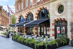 Radisson Blu Edwardian Hampshire Hotel, London - Leicester Square Kitchen - Terrace