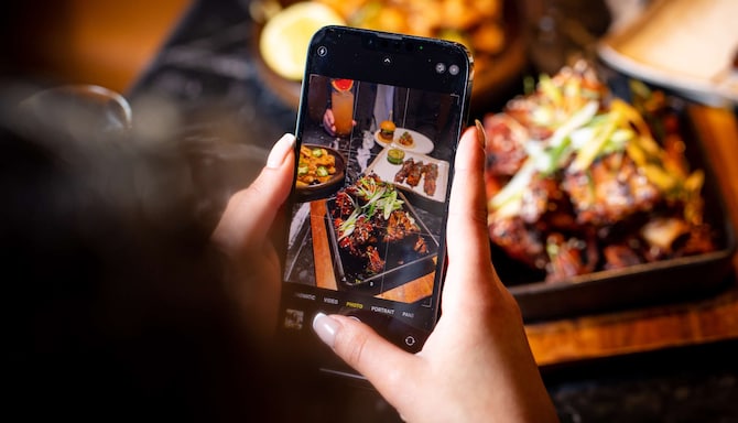 Radisson Blu Edwardian Hampshire Hotel, London - Leicester Square Kitchen Social