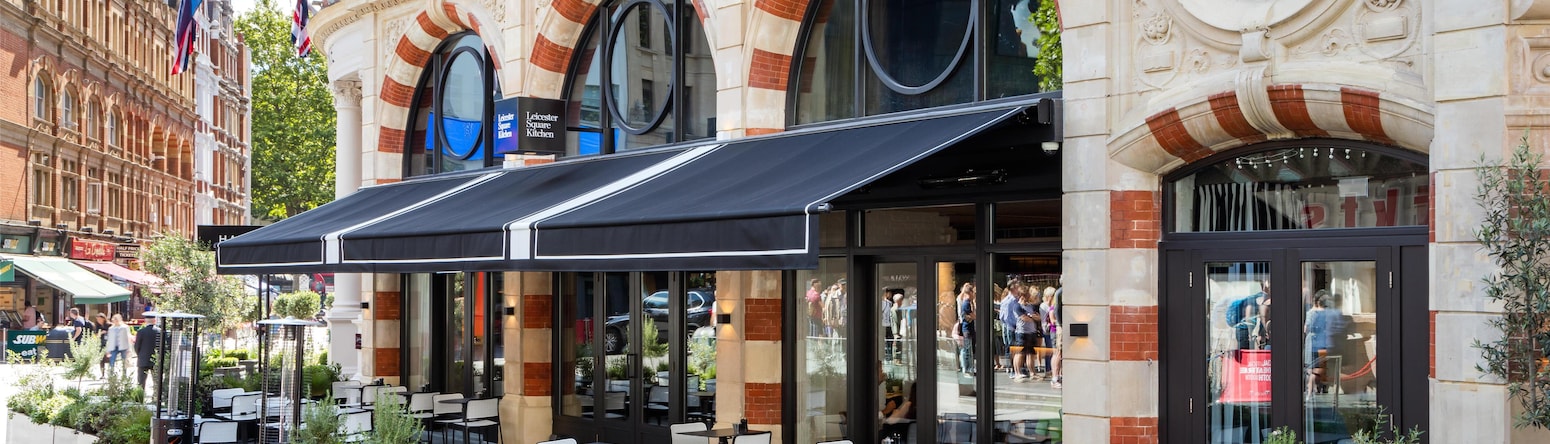Radisson Blu Hotel, London Leicester Square - Leicester Square Kitchen - Terrace