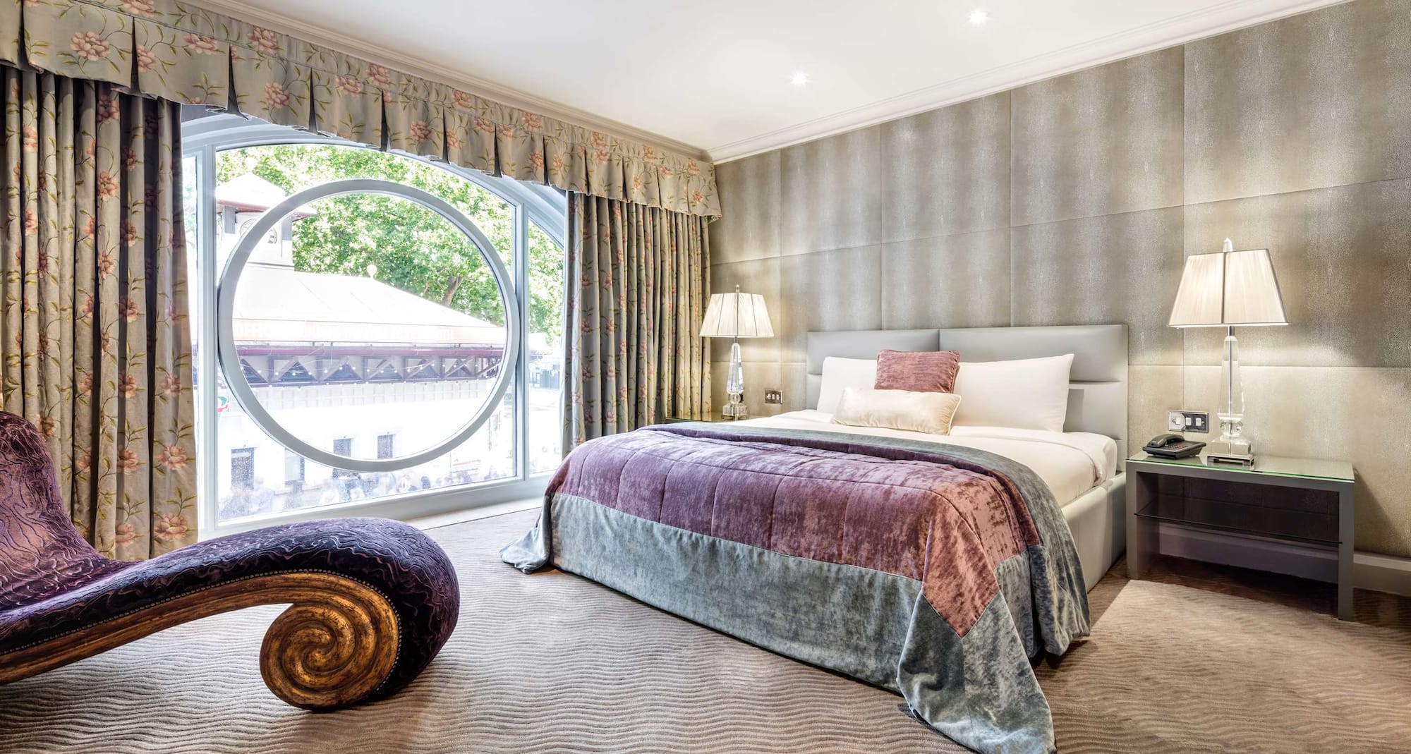 Radisson Blu Edwardian Hampshire Hotel, London - One Bedroom Suite
