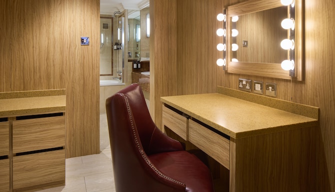 Radisson Blu Hotel, London Leicester Square - جناح